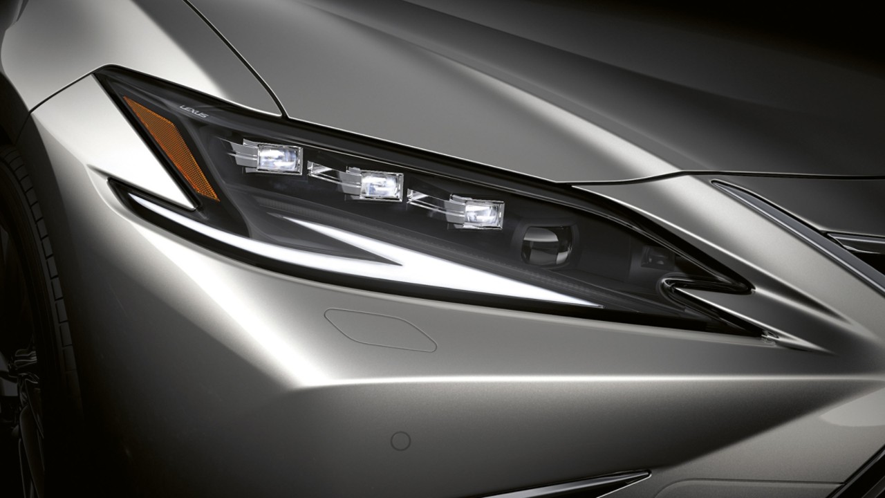 Lexus ES LED Scheinwerfer